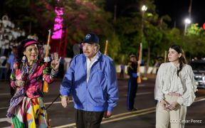 Desfile Policial “Unidad, Fuerza y Victorias” en la Avenida de Bolívar a Chávez
