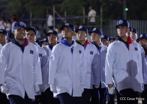 Desfile Policial “Unidad, Fuerza y Victorias” en la Avenida de Bolívar a Chávez