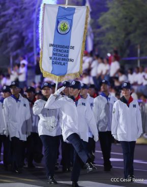 Desfile Policial “Unidad, Fuerza y Victorias” en la Avenida de Bolívar a Chávez