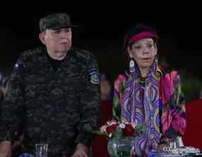 Desfile Policial “Unidad, Fuerza y Victorias” en la Avenida de Bolívar a Chávez