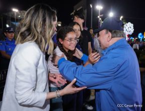 Desfile Policial “Unidad, Fuerza y Victorias” en la Avenida de Bolívar a Chávez