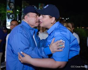 Desfile Policial “Unidad, Fuerza y Victorias” en la Avenida de Bolívar a Chávez