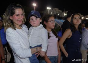 Desfile Policial “Unidad, Fuerza y Victorias” en la Avenida de Bolívar a Chávez