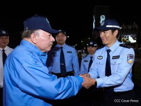 Desfile Policial “Unidad, Fuerza y Victorias” en la Avenida de Bolívar a Chávez