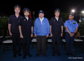 Desfile Policial “Unidad, Fuerza y Victorias” en la Avenida de Bolívar a Chávez