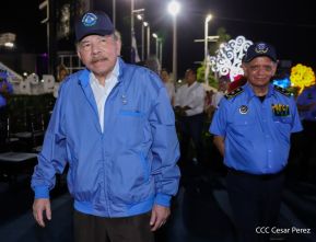 Desfile Policial “Unidad, Fuerza y Victorias” en la Avenida de Bolívar a Chávez