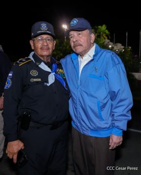 Desfile Policial “Unidad, Fuerza y Victorias” en la Avenida de Bolívar a Chávez