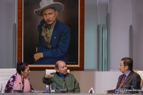 Copresidentes de Nicaragua despiden al Embajador de la República Popular China, Compañero Chen Xi