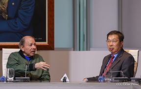 Copresidentes de Nicaragua despiden al Embajador de la República Popular China, Compañero Chen Xi