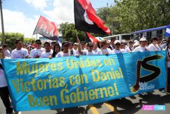 Familias nicaragüenses participan en Caminata por la Unidad y los Valores Familiares
