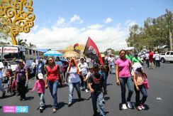 Familias nicaragüenses participan en Caminata por la Unidad y los Valores Familiares