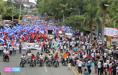 Familias nicaragüenses participan en Caminata por la Unidad y los Valores Familiares