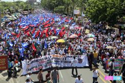Familias nicaragüenses participan en Caminata por la Unidad y los Valores Familiares