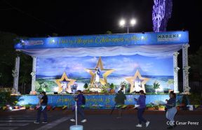 Inauguración de altares en honor a la Inmaculada Concepción de María en la Avenida de Bolívar a Chávez