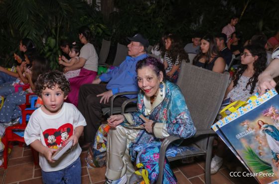 Copresidentes de Nicaragua, comandante Daniel Ortega y Compañera Rosario Murillo celebran la Purísima 