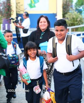 ¡Más y Más Victorias! Estudiantes de Nicaragua inician ciclo escolar 2026
