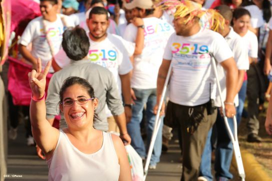 Juventud camina en Amor, Paz y Vida hacia Nuevos Tiempos