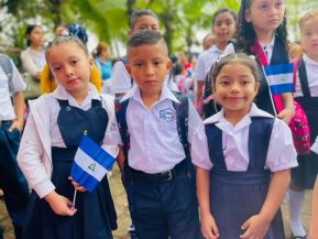 ¡Más y Más Victorias! Estudiantes de Nicaragua inician ciclo escolar 2026