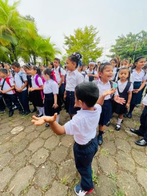 ¡Más y Más Victorias! Estudiantes de Nicaragua inician ciclo escolar 2026