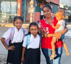 ¡Más y Más Victorias! Estudiantes de Nicaragua inician ciclo escolar 2026