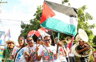 Juventud camina en Amor, Paz y Vida hacia Nuevos Tiempos
