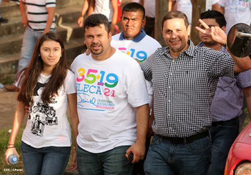 Juventud camina en Amor, Paz y Vida hacia Nuevos Tiempos