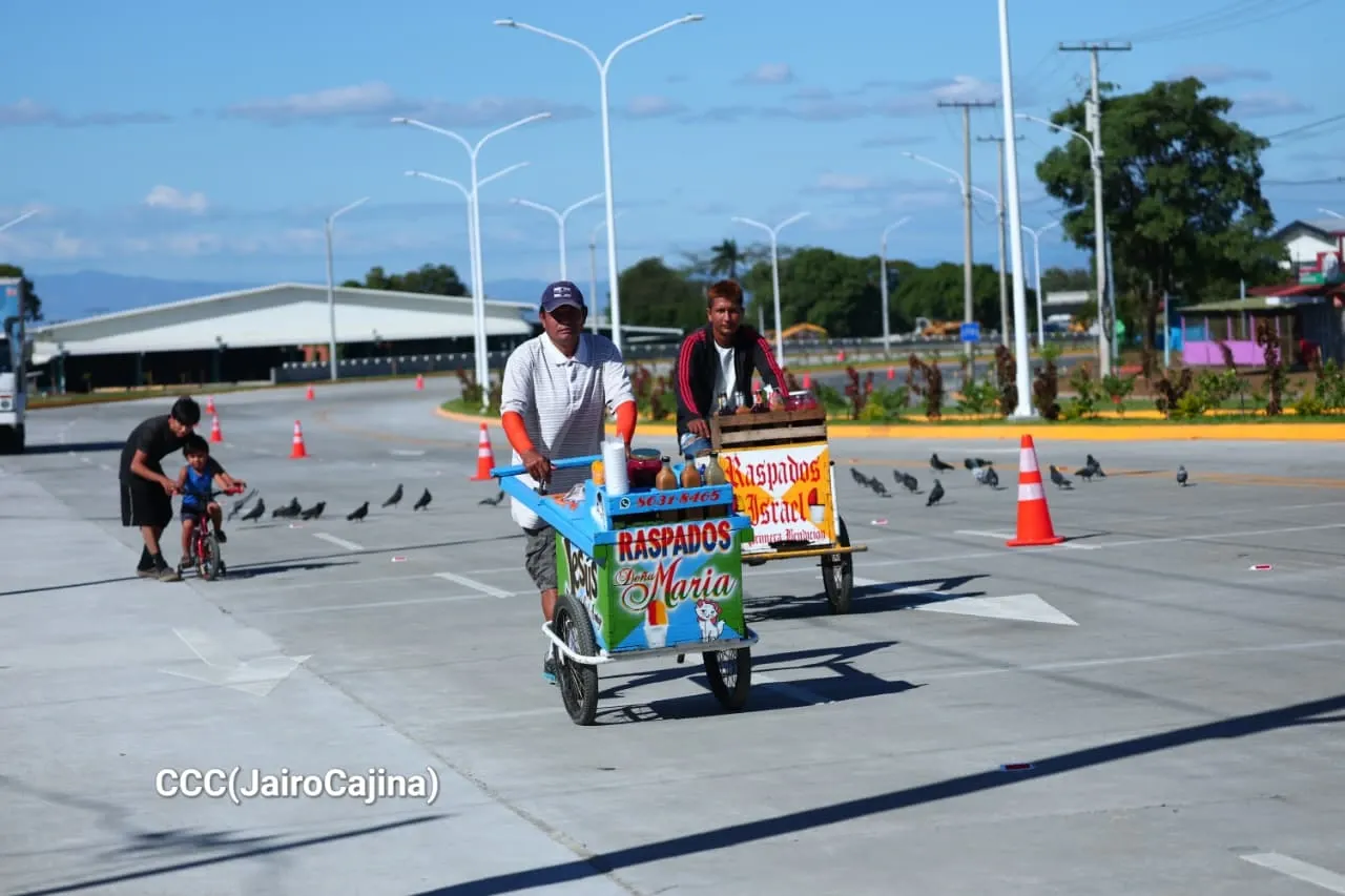 Entrega del Tramo Cuatro de la Pista Héroes de la Insurrección