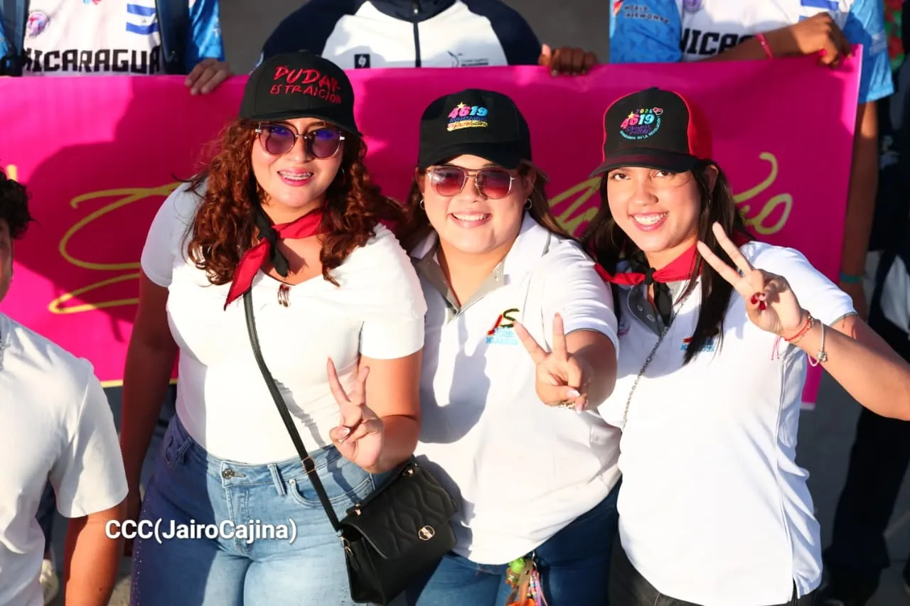 Entrega del Tramo Cuatro de la Pista Héroes de la Insurrección