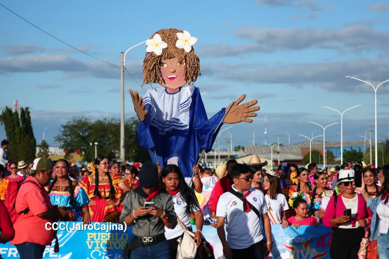 Entrega del Tramo Cuatro de la Pista Héroes de la Insurrección