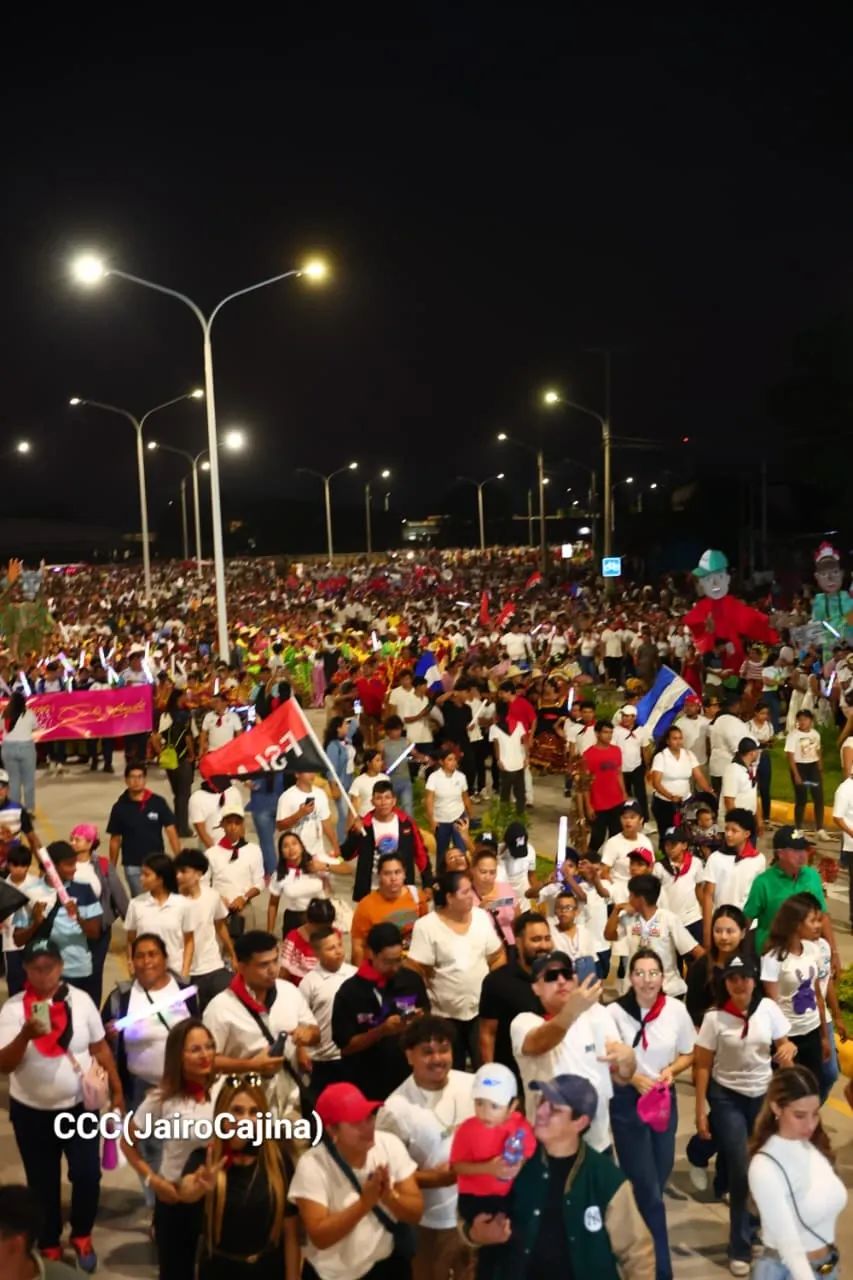 Entrega del Tramo Cuatro de la Pista Héroes de la Insurrección