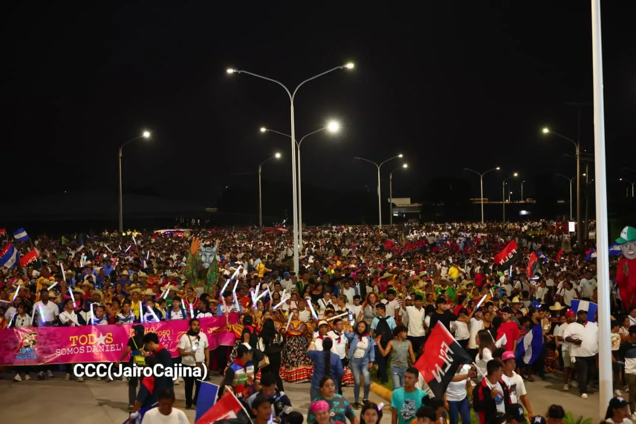 Entrega del Tramo Cuatro de la Pista Héroes de la Insurrección