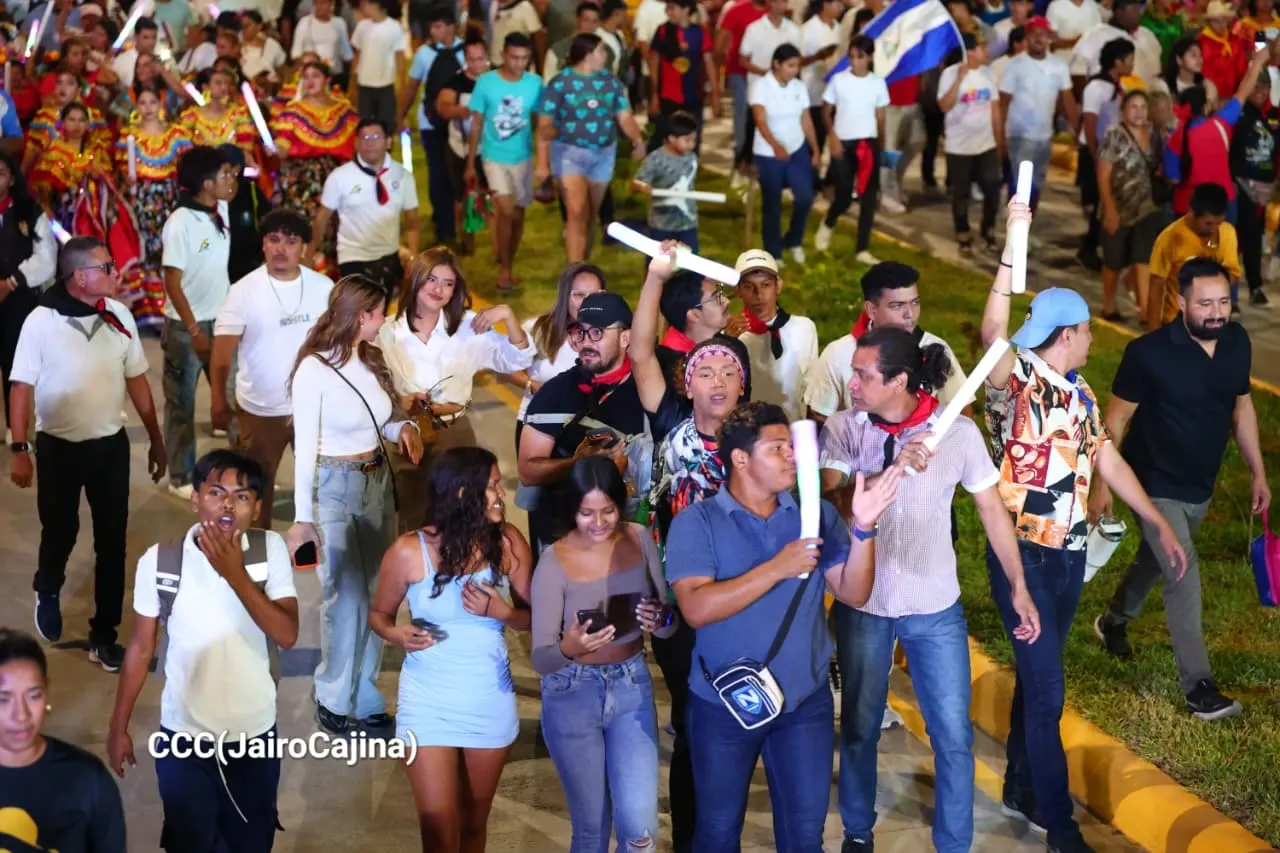 Entrega del Tramo Cuatro de la Pista Héroes de la Insurrección