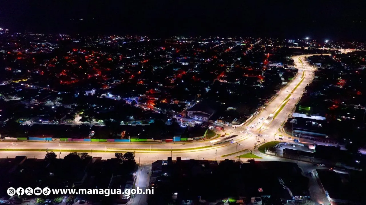 Entrega del Tramo Cuatro de la Pista Héroes de la Insurrección