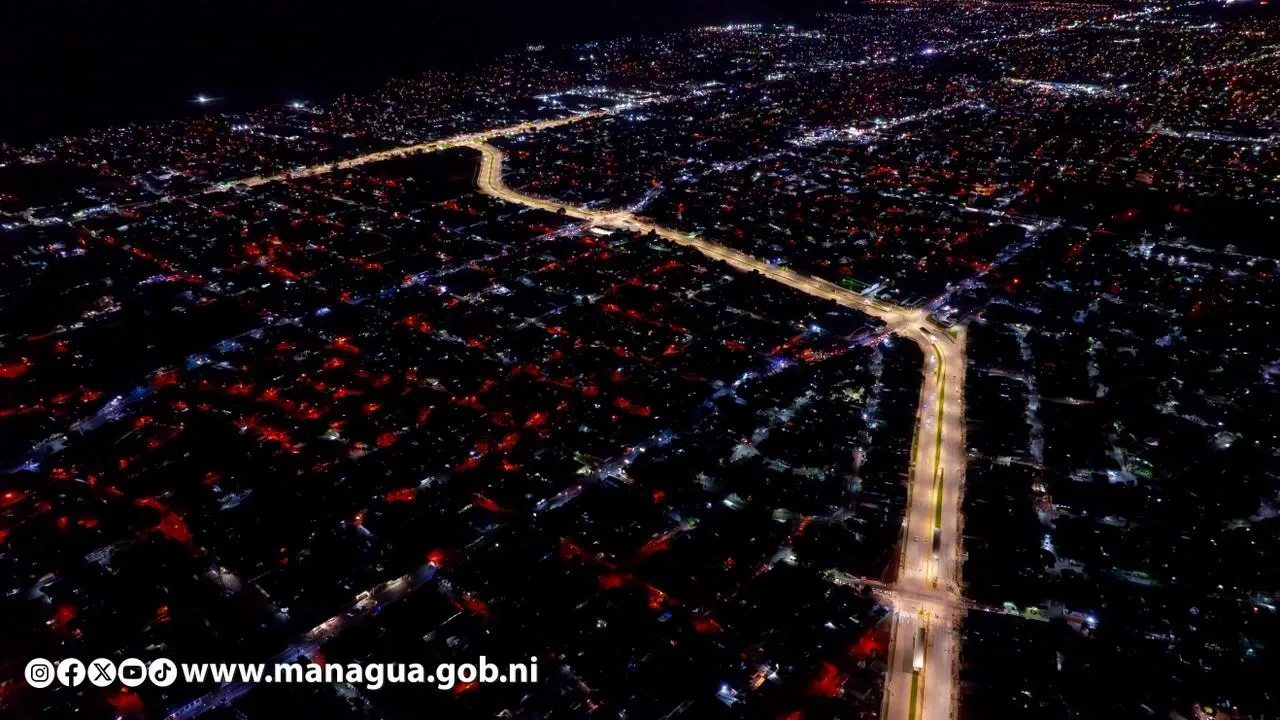 Entrega del Tramo Cuatro de la Pista Héroes de la Insurrección