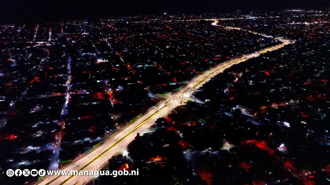 Entrega del Tramo Cuatro de la Pista Héroes de la Insurrección