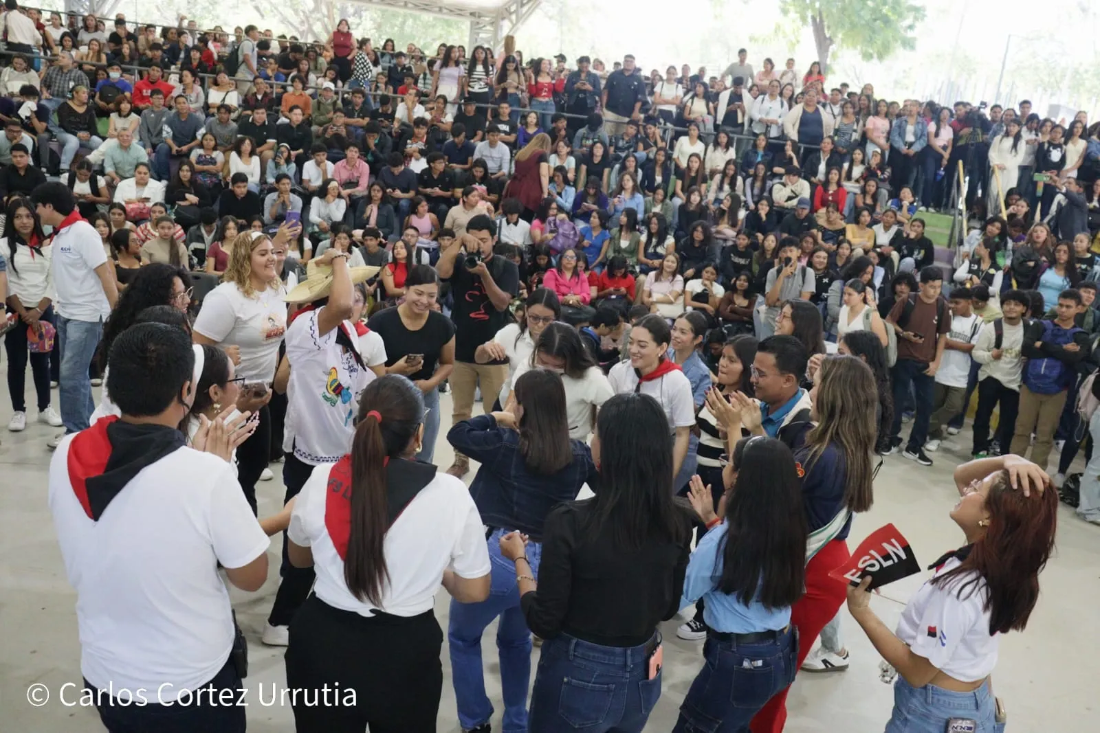 Universidades reciben a estudiantes de nuevo ingreso