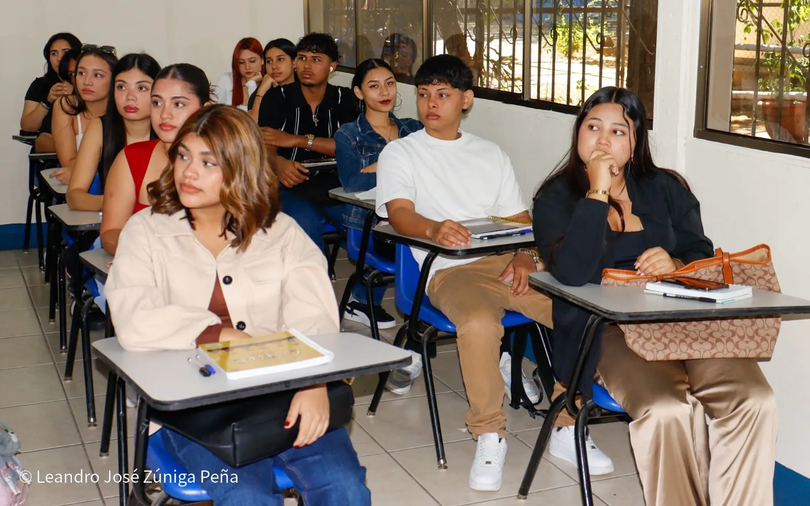 Universidades reciben a estudiantes de nuevo ingreso