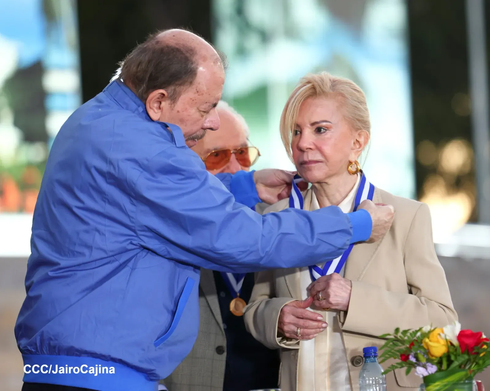 Entrega de primera Medalla de Reconciliación y Paz Cardenal Miguel Obando