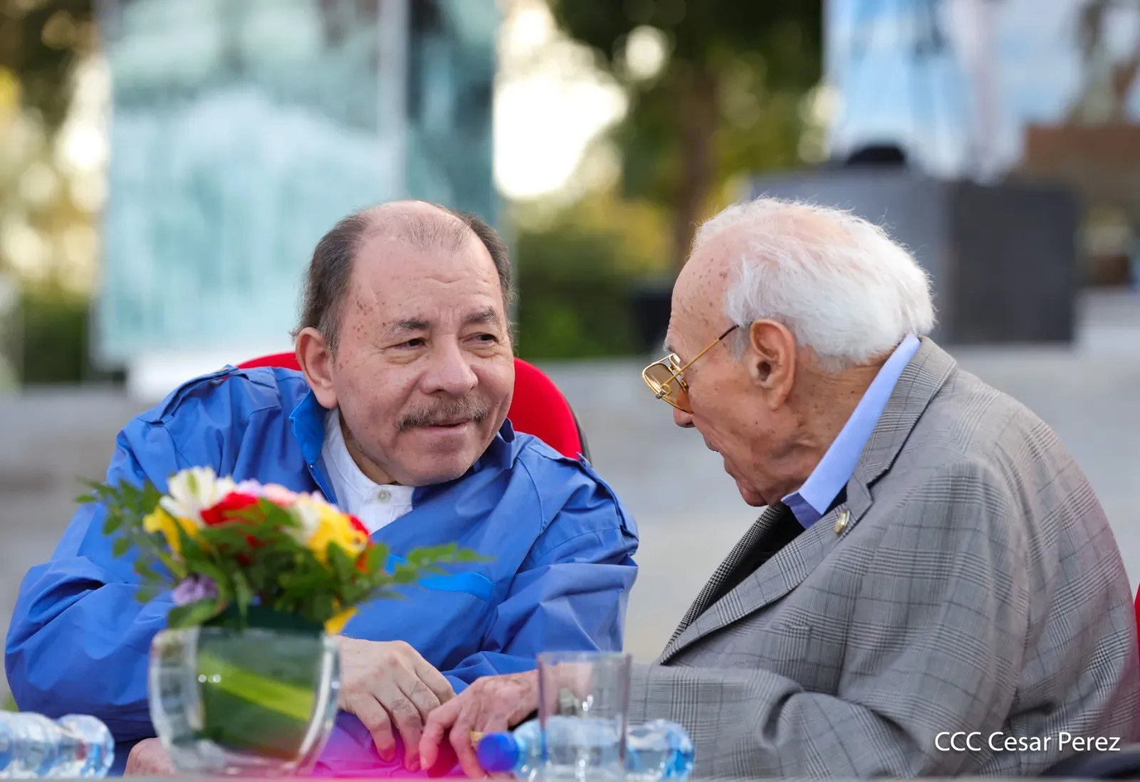 Entrega de primera Medalla de Reconciliación y Paz Cardenal Miguel Obando