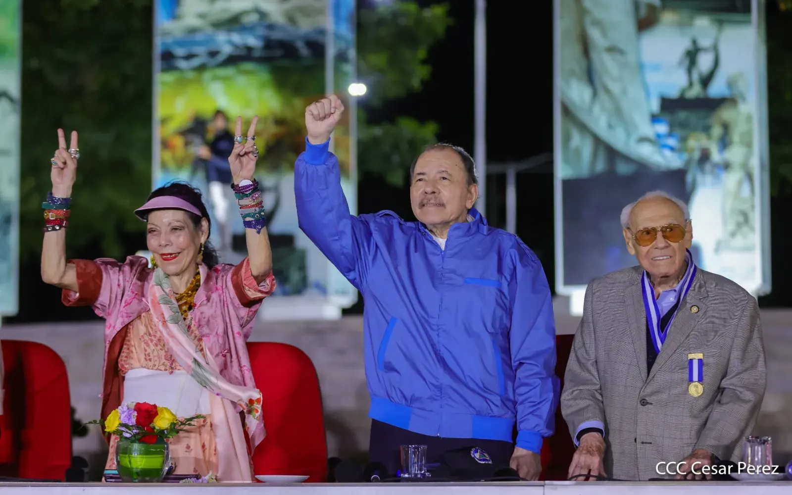 Entrega de primera Medalla de Reconciliación y Paz Cardenal Miguel Obando