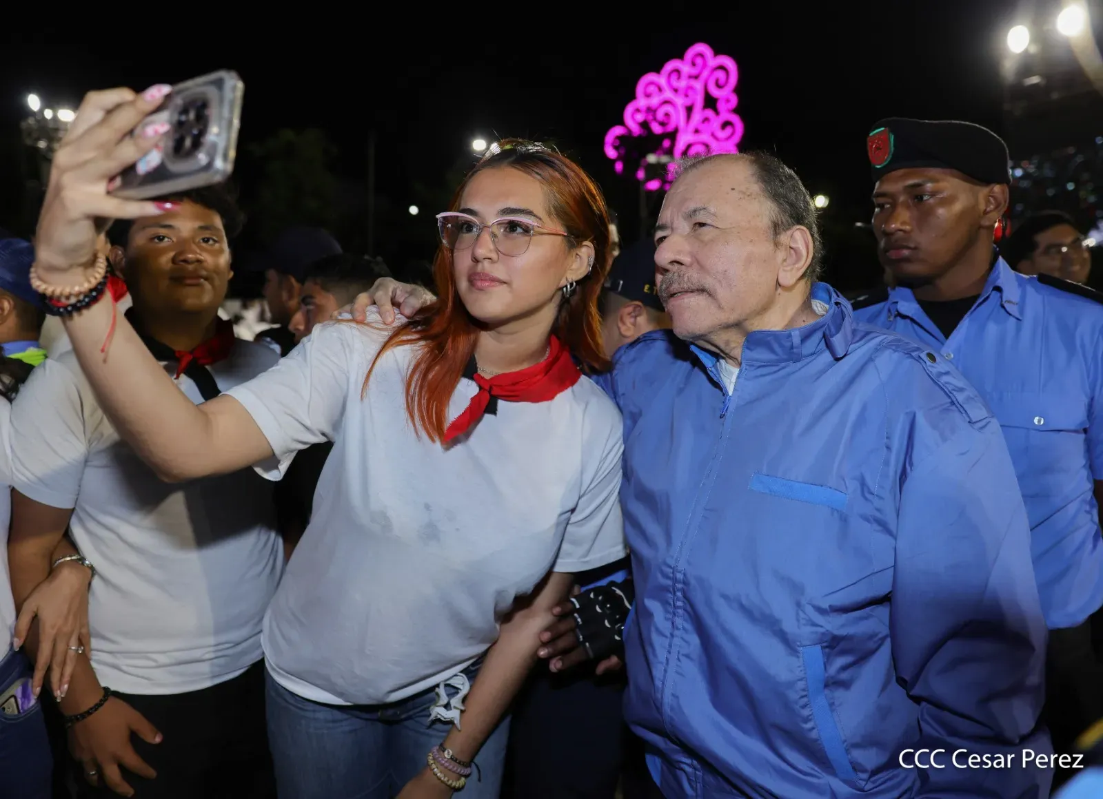 Entrega de primera Medalla de Reconciliación y Paz Cardenal Miguel Obando