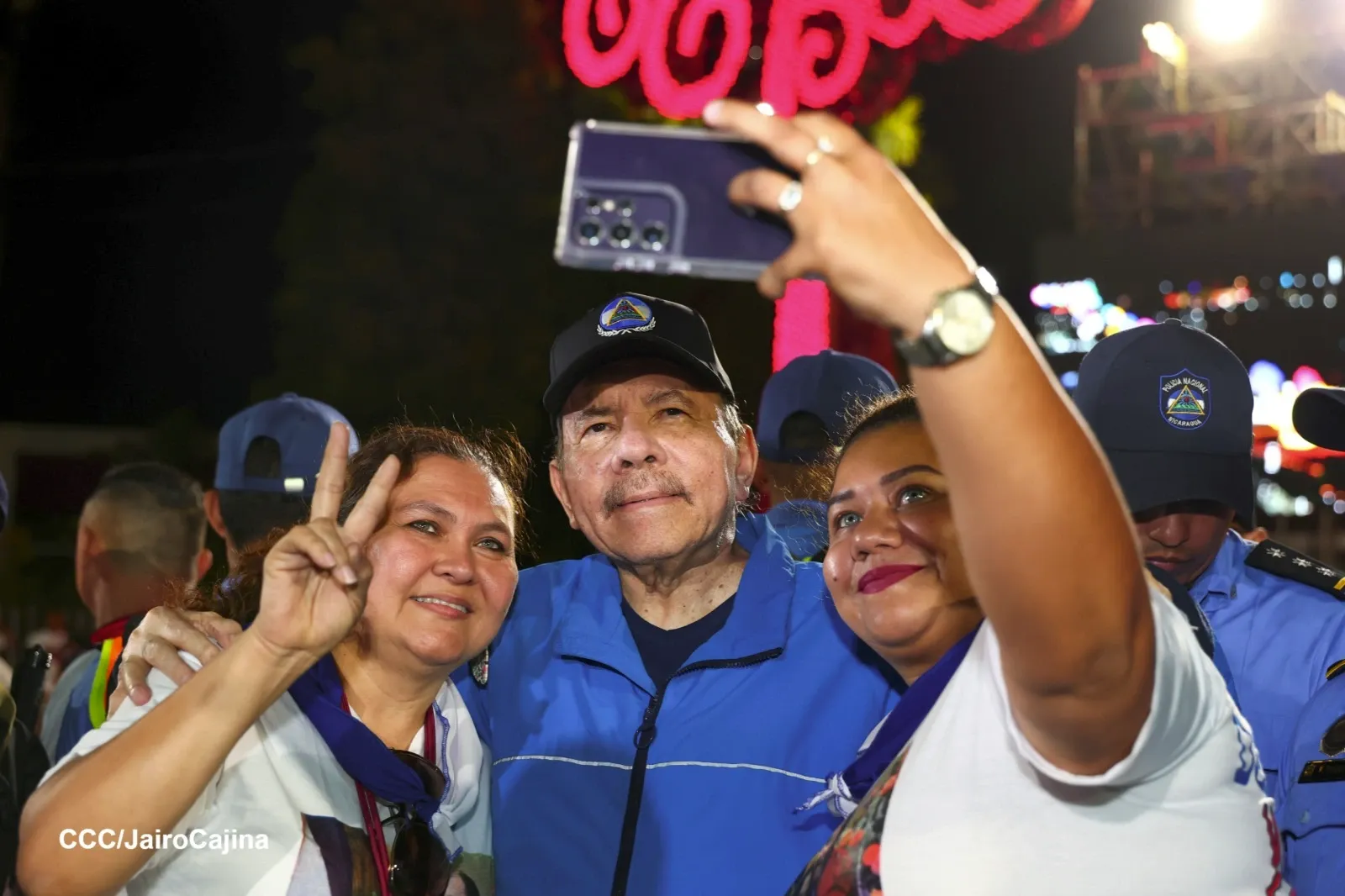 Cooperativas de Nicaragua reciben nuevas unidades de autobuses y microbuses de China