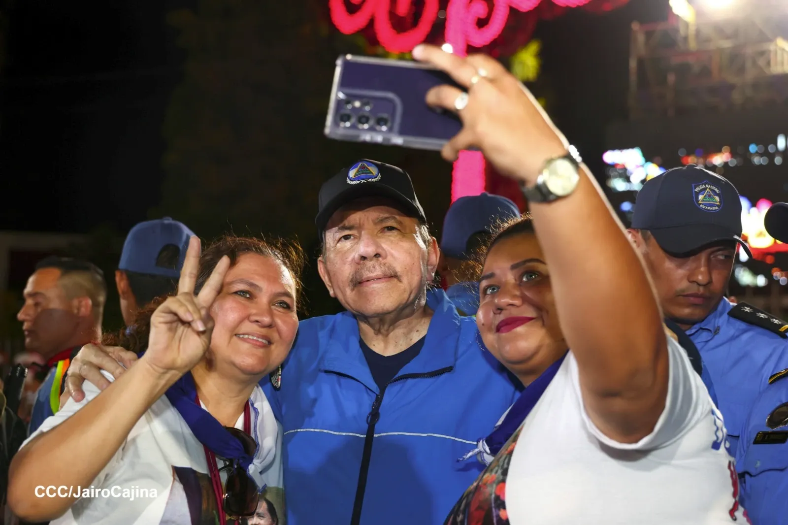 Cooperativas de Nicaragua reciben nuevas unidades de autobuses y microbuses de China