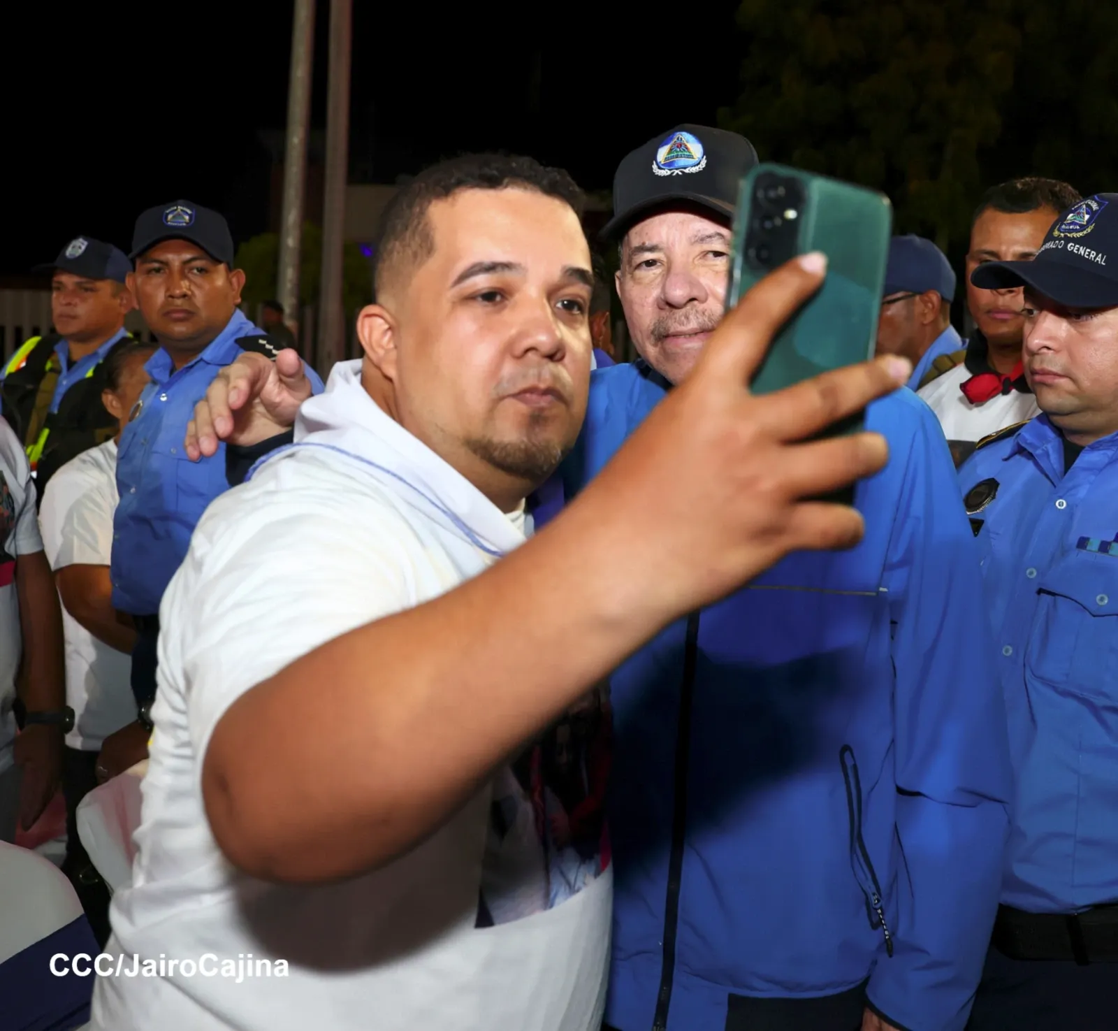 Cooperativas de Nicaragua reciben nuevas unidades de autobuses y microbuses de China