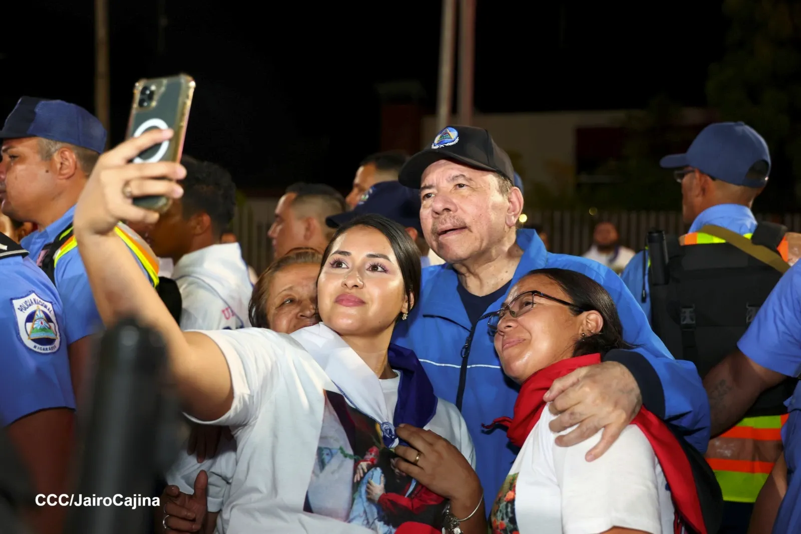 Cooperativas de Nicaragua reciben nuevas unidades de autobuses y microbuses de China