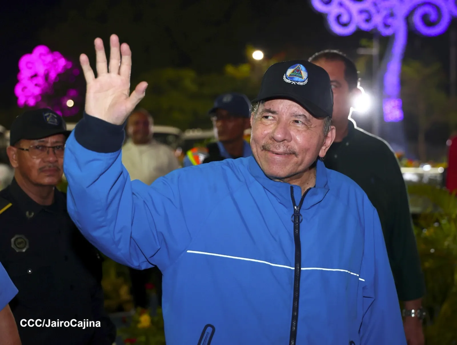 Cooperativas de Nicaragua reciben nuevas unidades de autobuses y microbuses de China