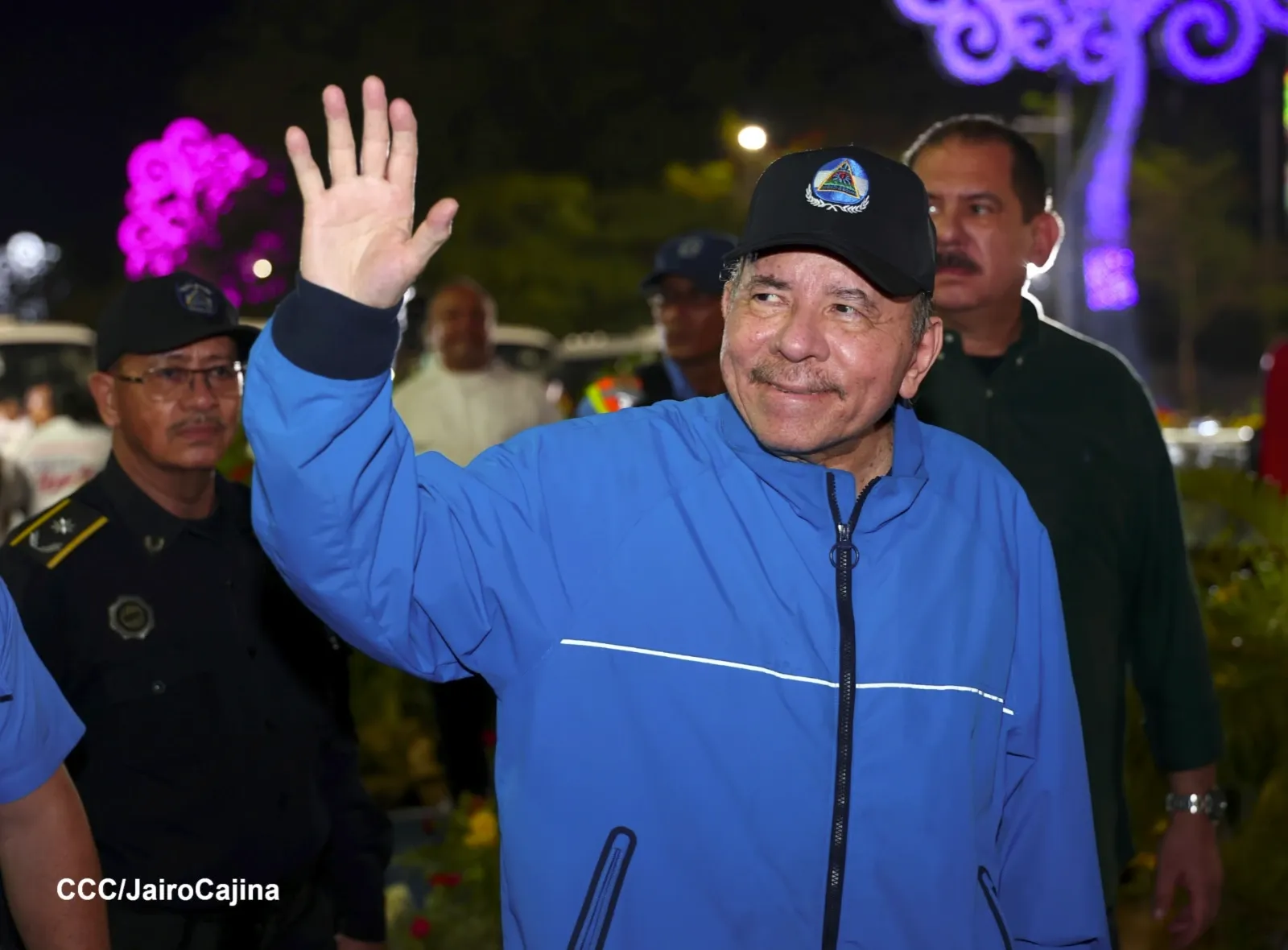 Cooperativas de Nicaragua reciben nuevas unidades de autobuses y microbuses de China