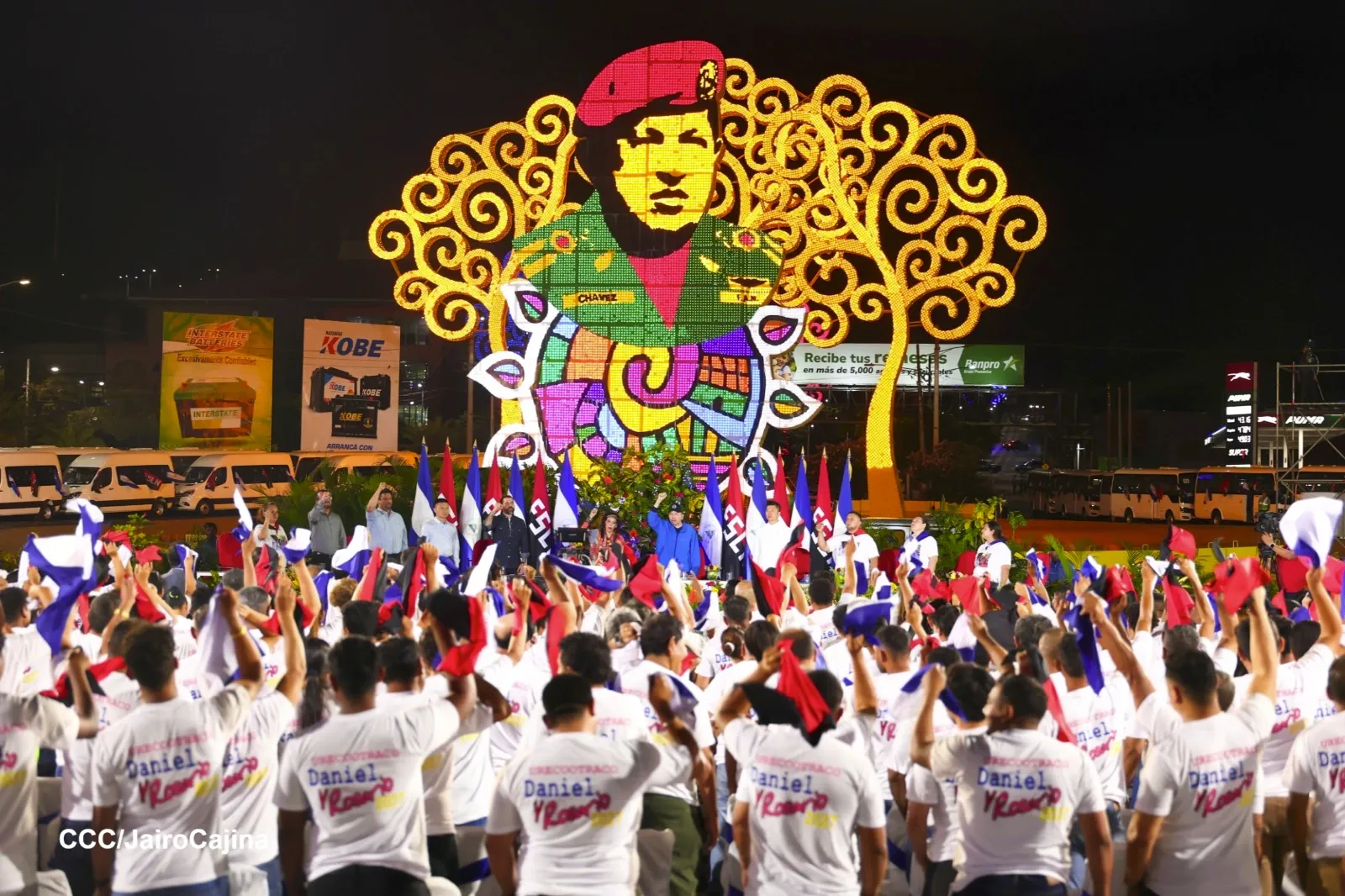 Cooperativas de Nicaragua reciben nuevas unidades de autobuses y microbuses de China