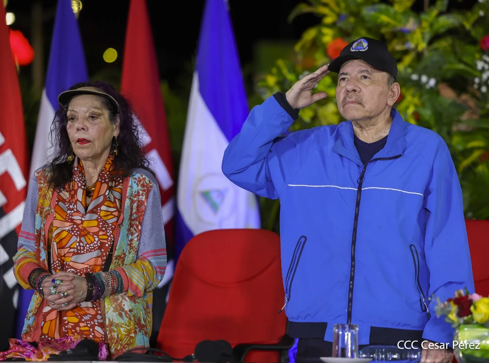 Cooperativas de Nicaragua reciben nuevas unidades de autobuses y microbuses de China