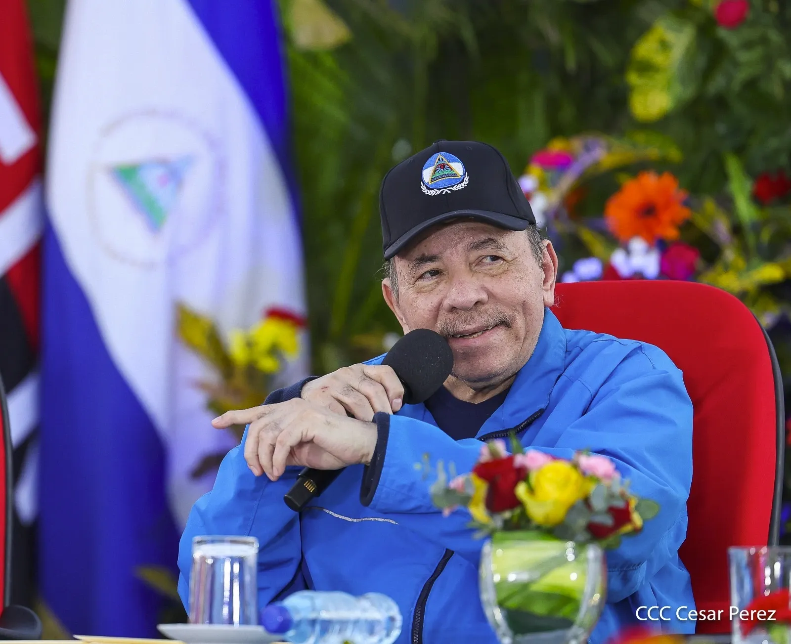 Cooperativas de Nicaragua reciben nuevas unidades de autobuses y microbuses de China